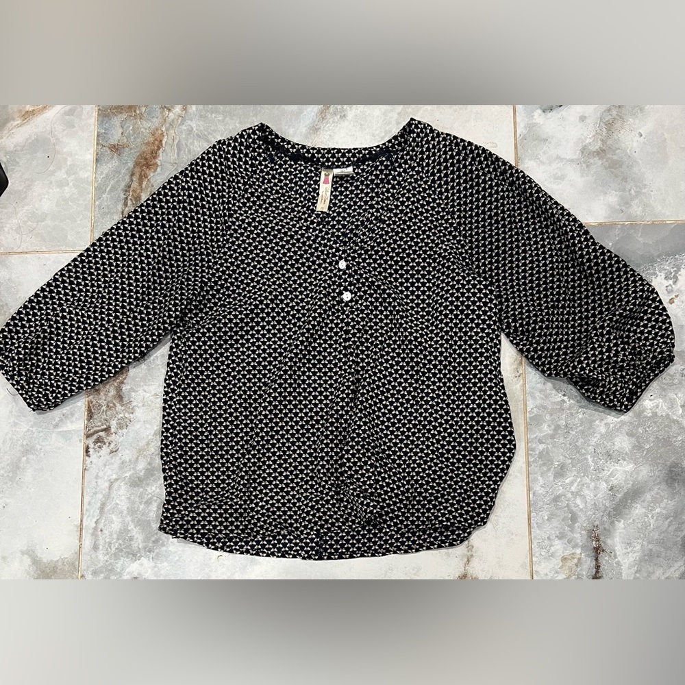 Alice Moon Black and White Blouse - Picture 2 of 8